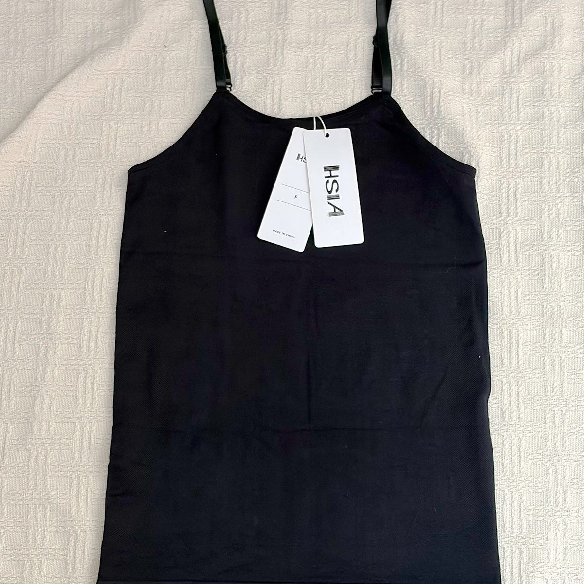 HSIA—Women‘s Black Cami Top