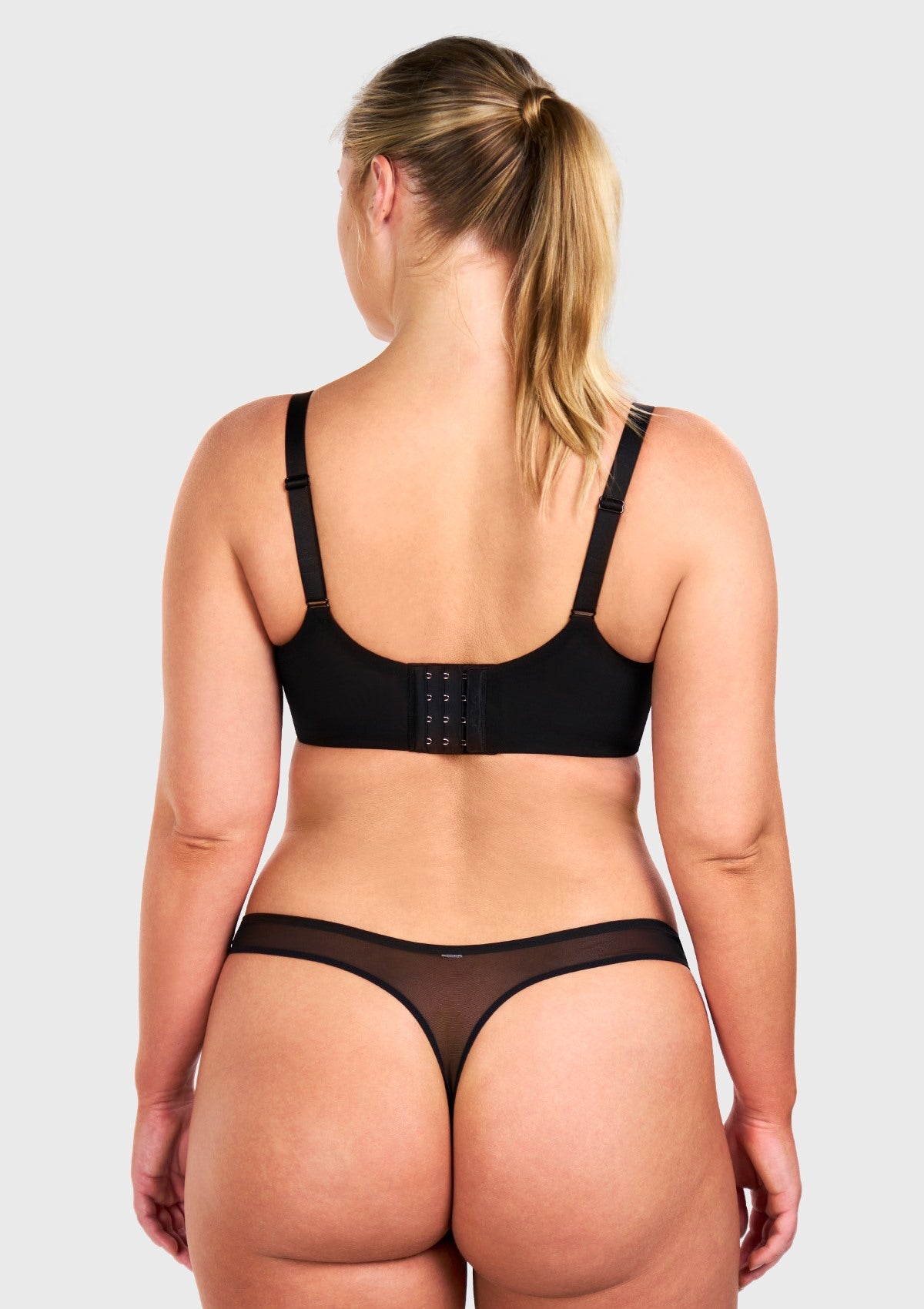 AirMesh Full Coverage Smooth Mesh Lightly Padded Lined Underwire T-Shirt Bra - HSIA