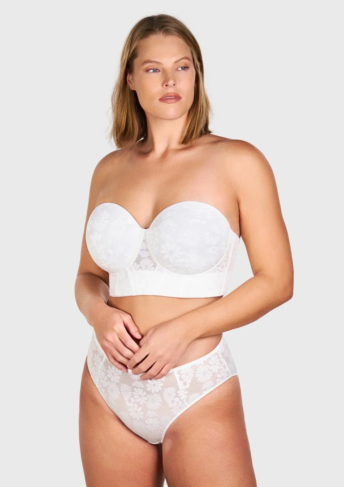Daisy Smooth Lace Lightly Padded Longline Underwire Strapless Balconette Bra - HSIA