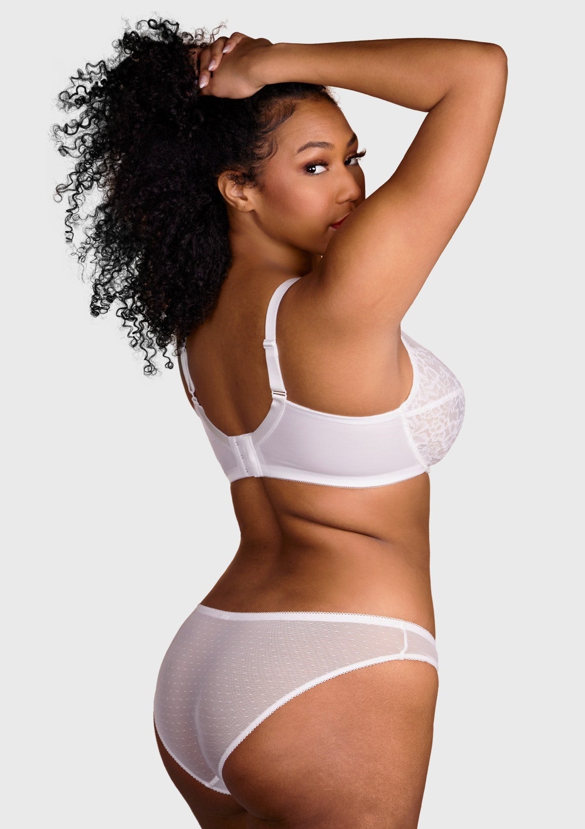 (Cardi B recommends)Enchante White Lace Underwire Bra - HSIA