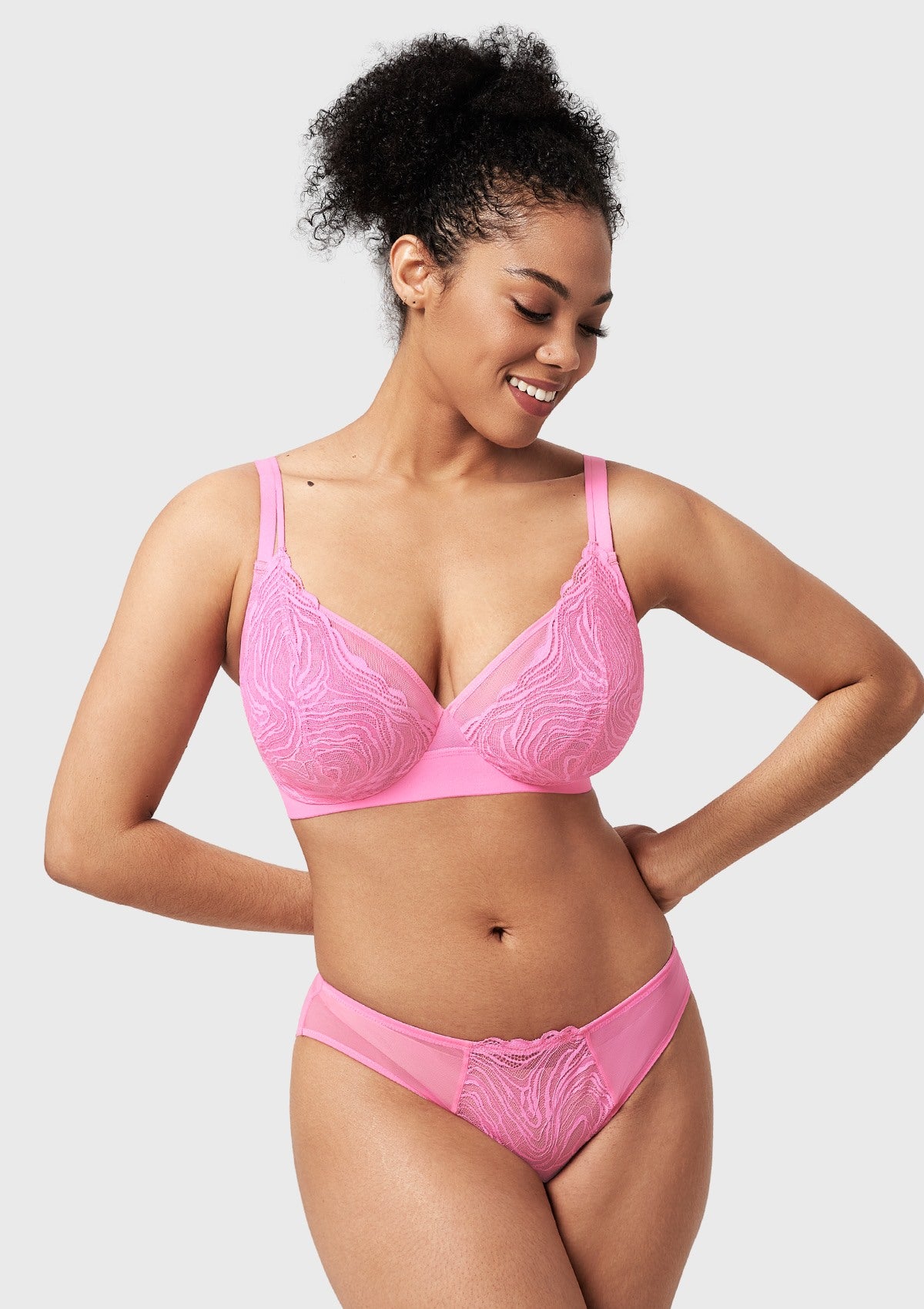 Serenata Flora Linear Lace Sheer Mesh Full Coverage Unlined Underwire Bra - HSIA