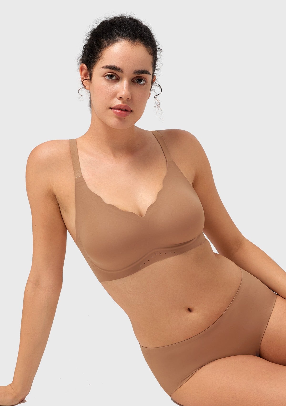 Songful All Day Comfort Petal-shaped V Neckline Wireless Buttery Soft Seamless Full Coverage Wirefree T-shirt Bra - HSIA