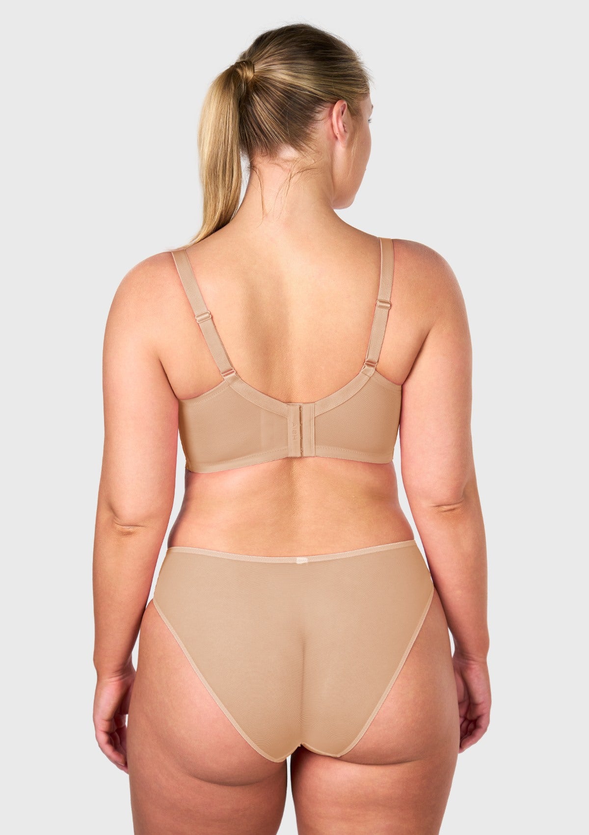 Winter Sonata Embroidered Lace Trim Full Coverage Unlined Underwire Bra - HSIA