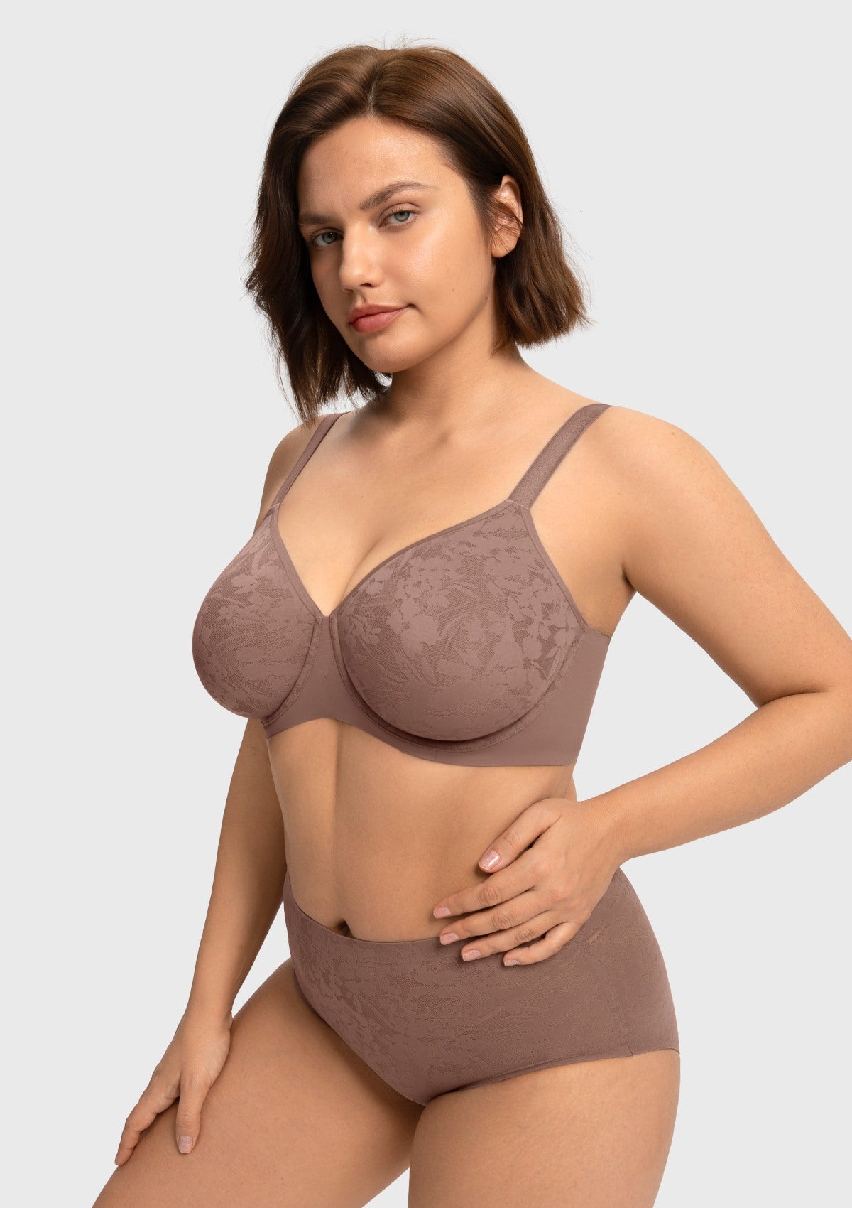 45-degree profile of the dark brown purple side smoothing lace bra, highlighting the double-layered molded cups and gentle side containment.