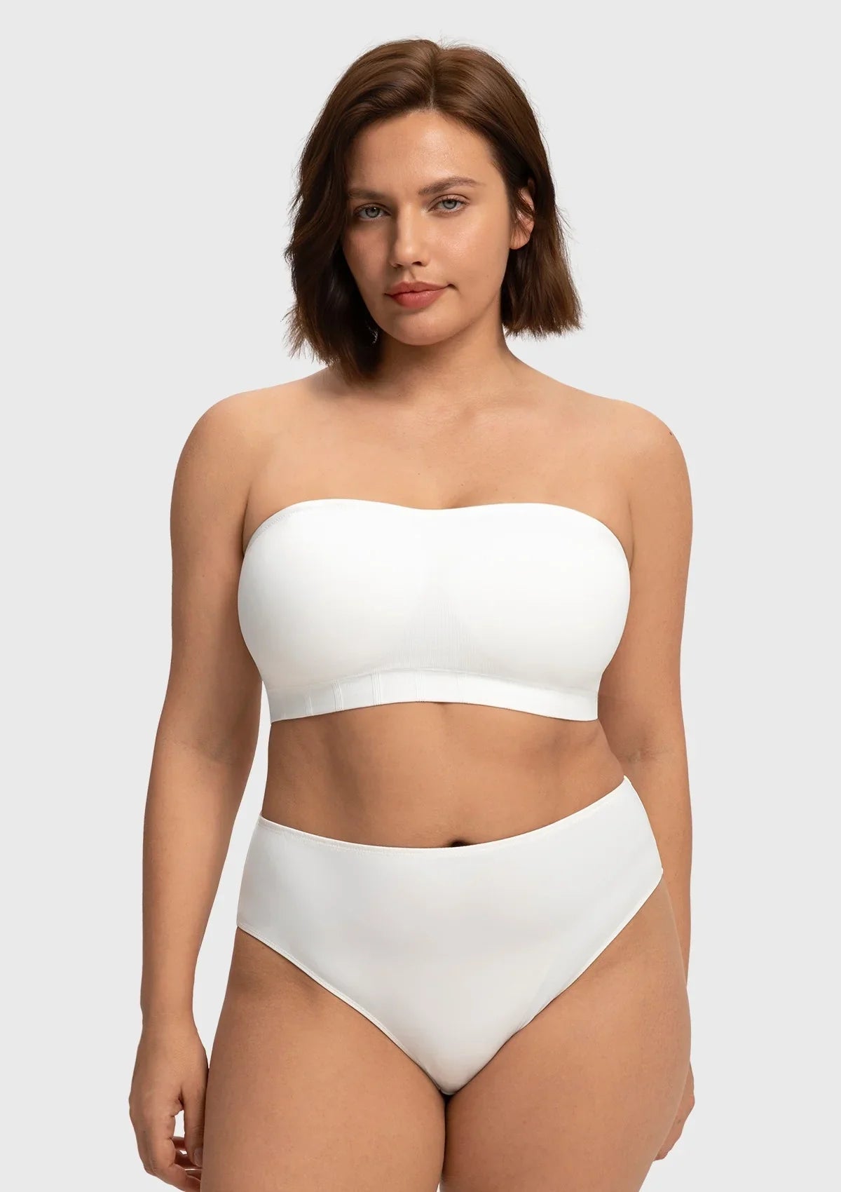 Wireless Plus Size Strapless Bra with Non-Slip Silicone & Moisture-Wicking Cups - HSIA