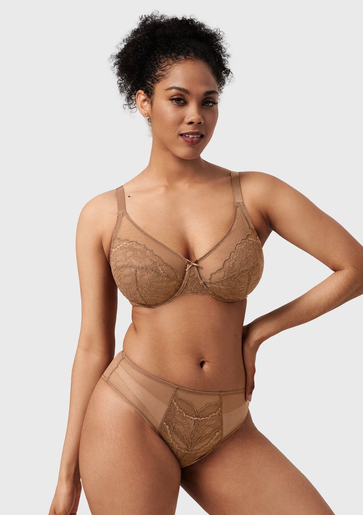 (Cardi B recommends)Enchante White Lace Underwire Bra - HSIA