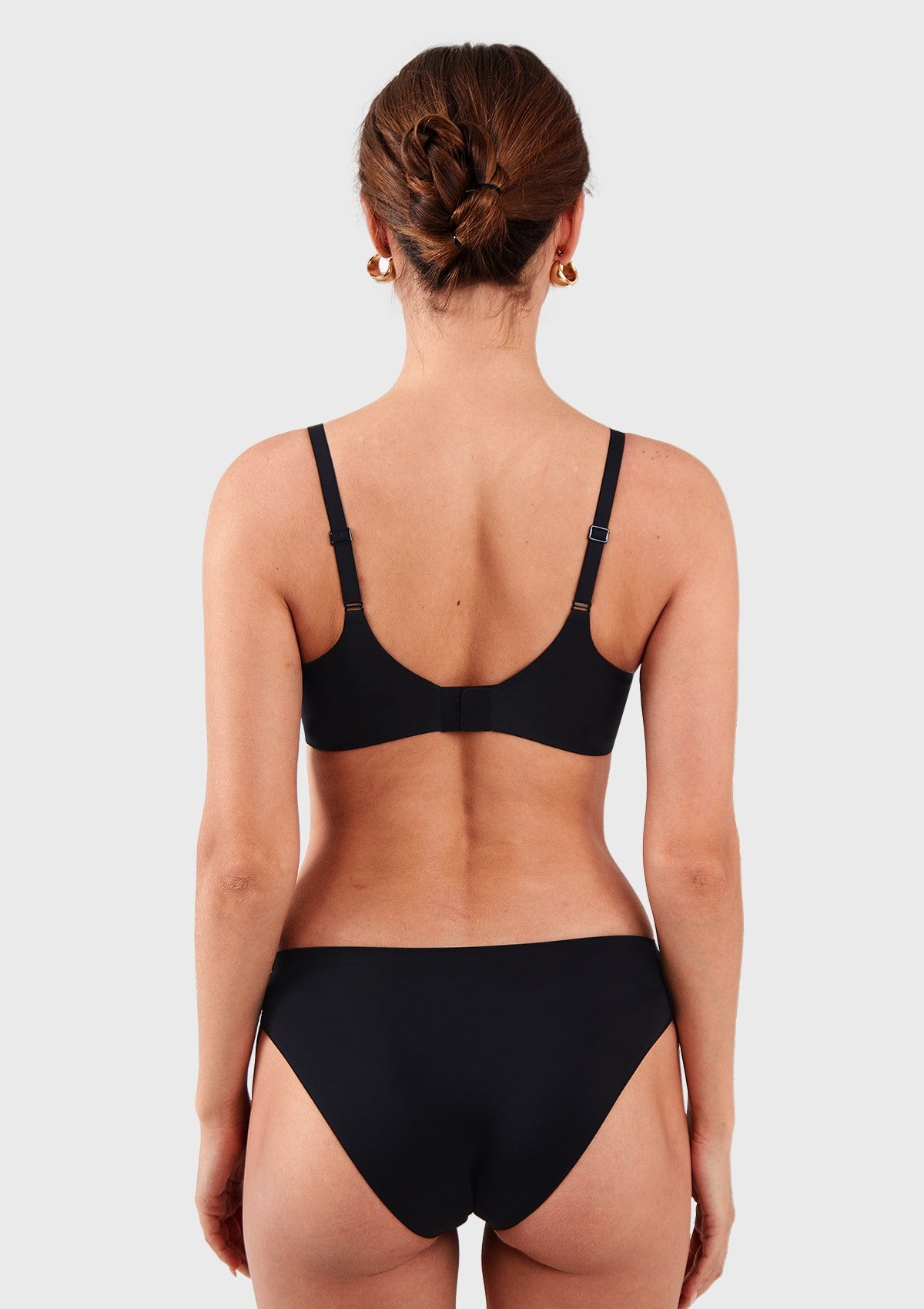 HSIA Ada Buttery Soft V-Neck Wireless Comfortable Bra No Underwire Supportive T-shirt Push Up Bralettes Plunge Seamless - HSIA