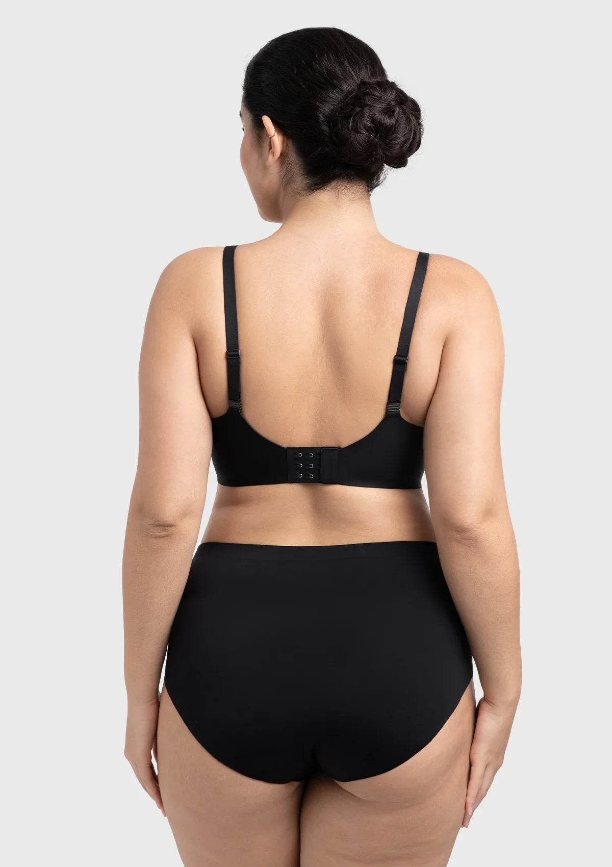 Comfortable Wireless Push Up Plunge Bra with Padded V Lift - HSIA