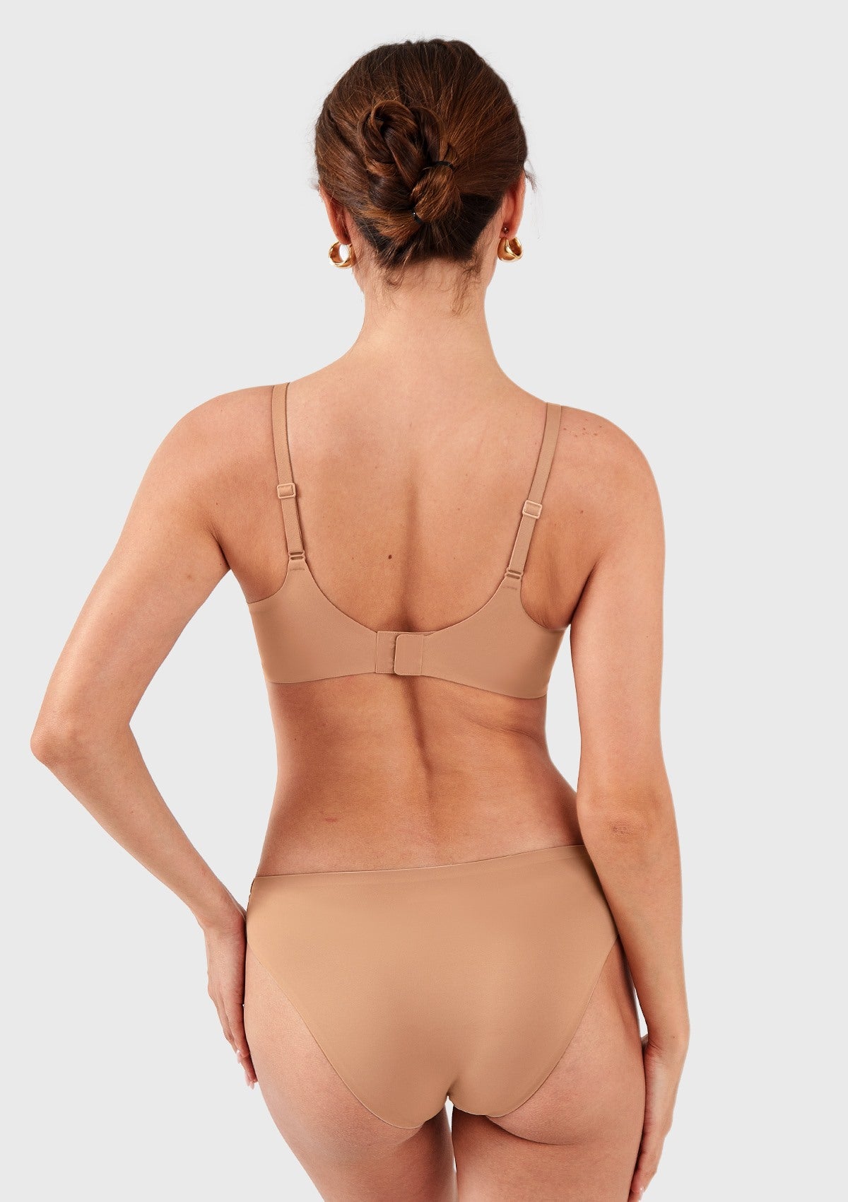 HSIA Ada Buttery Soft V-Neck Wireless Comfortable Bra No Underwire Supportive T-shirt Push Up Bralettes Plunge Seamless - HSIA