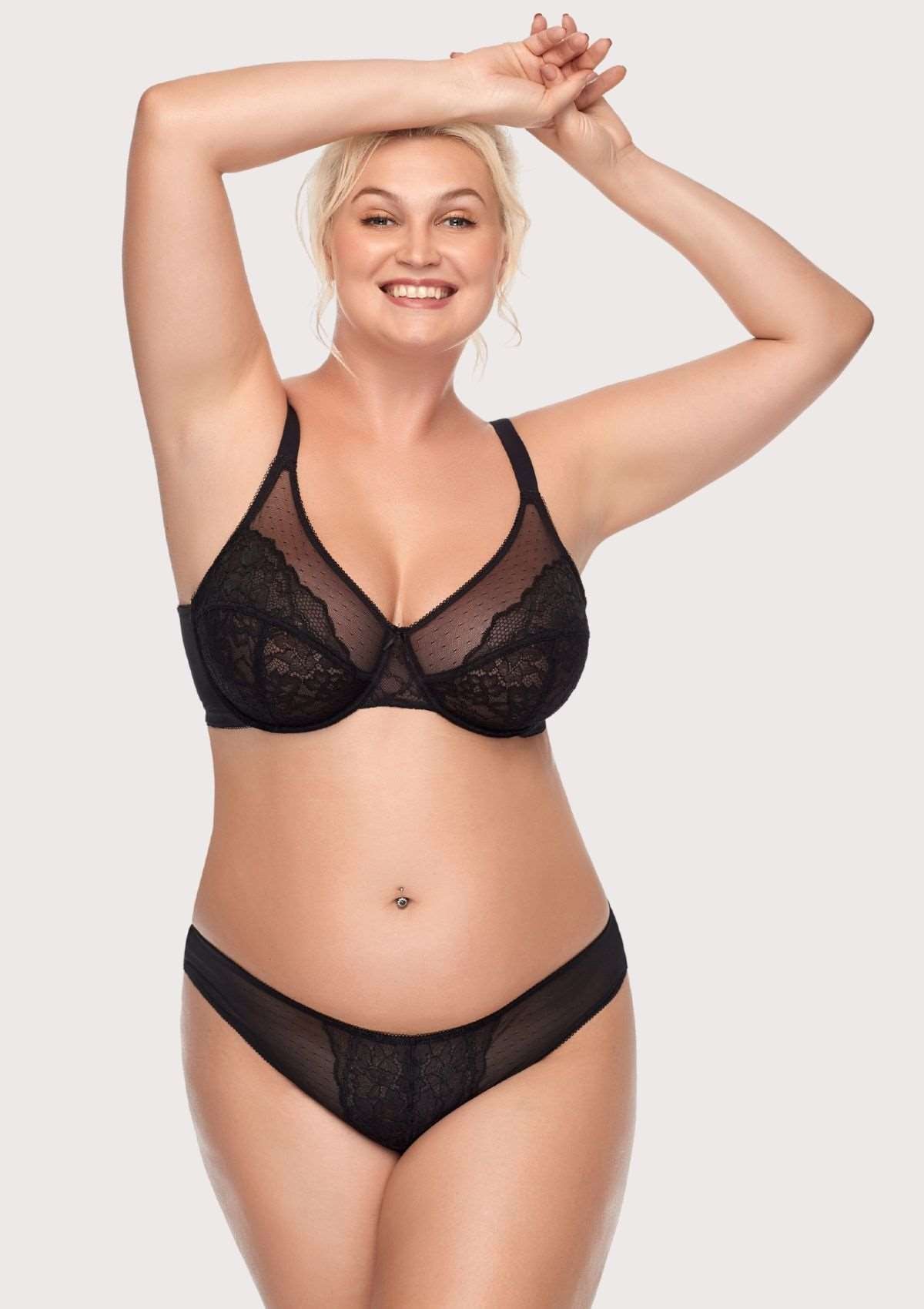 (Cardi B recommends)Enchante Lace Black Underwire Bra Set - HSIA