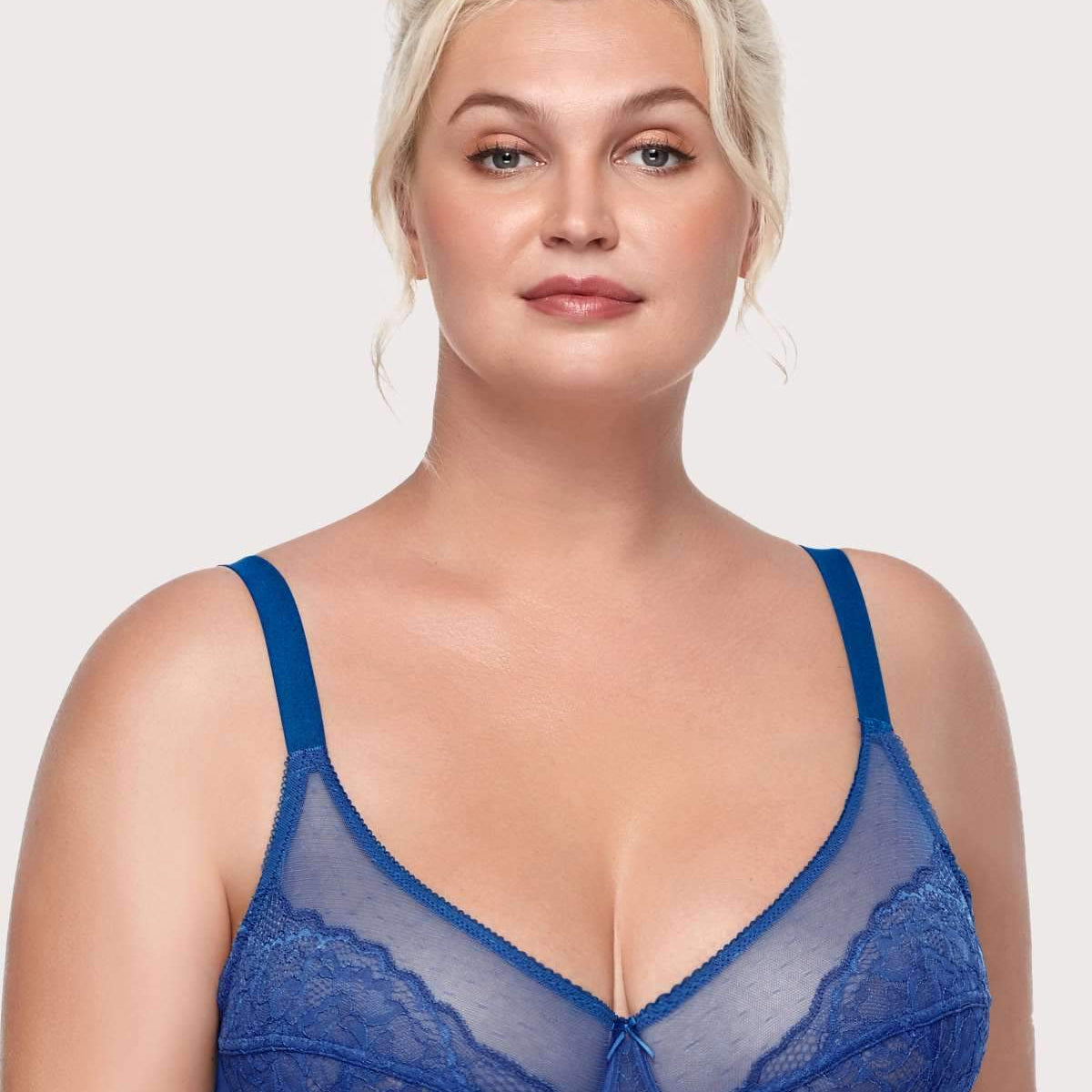(Cardi B recommends)Enchante Lace Blue Unlined Underwire Bra - HSIA