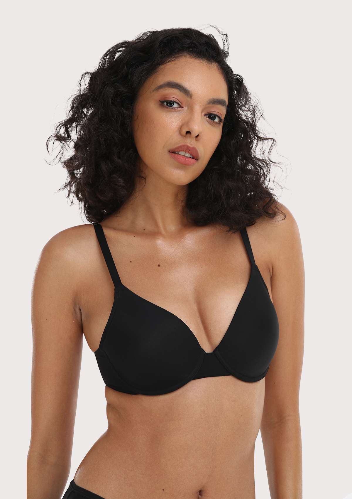 T-Shirt Bra with Lace (Black)