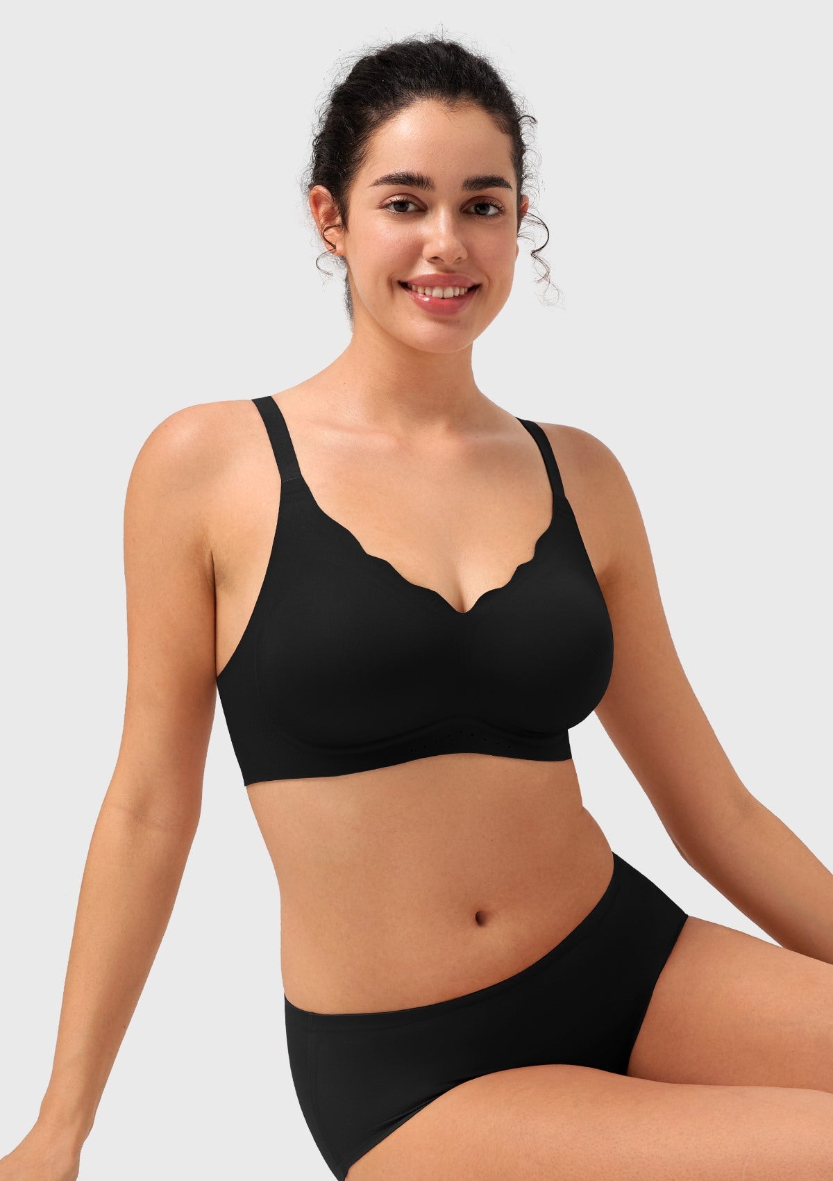 Songful All Day Comfort Petal-shaped V Neckline Wireless Buttery Soft Seamless Full Coverage Wirefree T-shirt Bra - HSIA