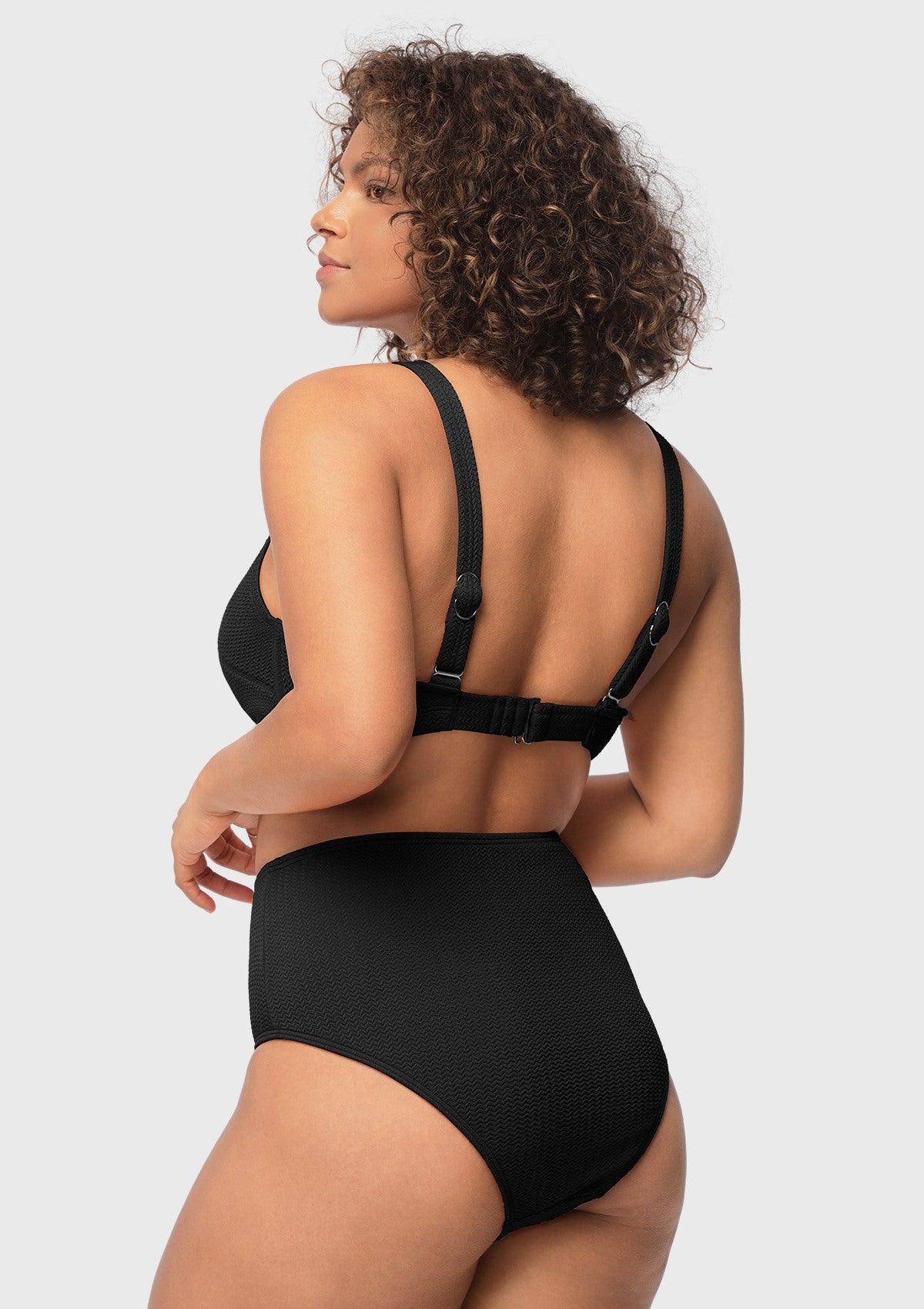 V shaped wired bikini set