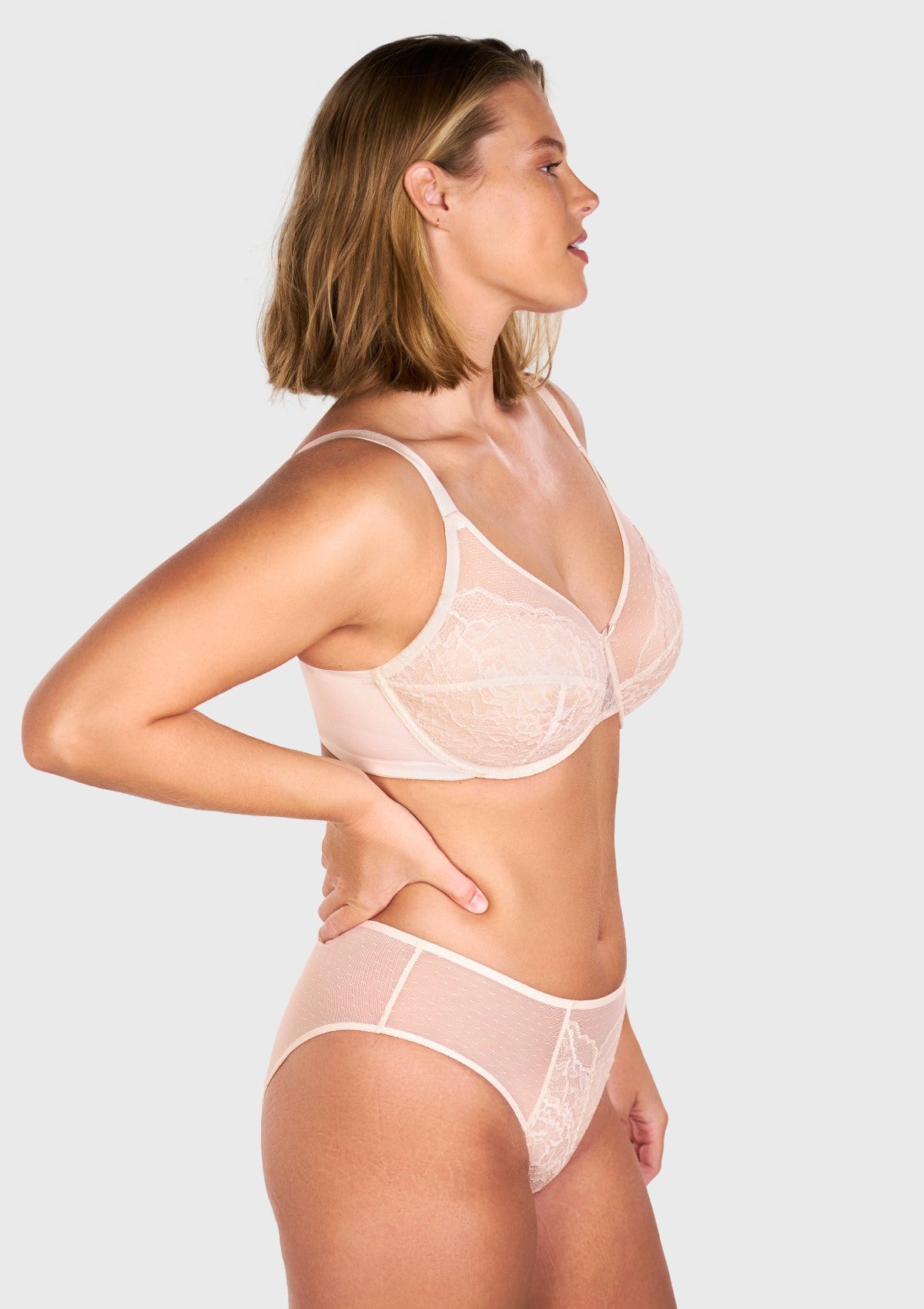 (Cardi B recommends)Enchante Unlined Non-padded Lace Underwire Bra - HSIA