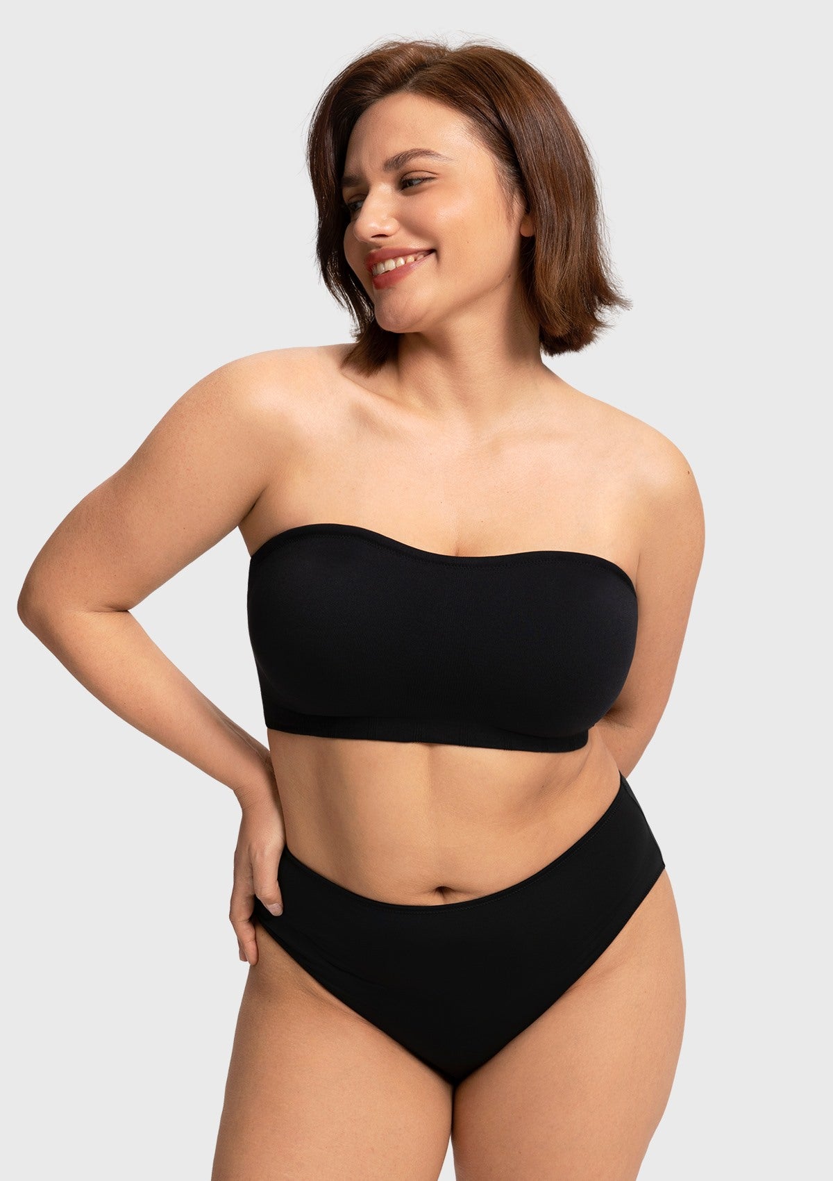 Wireless Plus Size Strapless Bra with Non-Slip Silicone & Moisture-Wicking Cups - HSIA